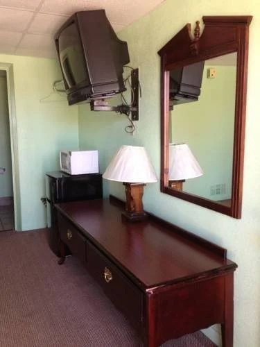 holiday motel