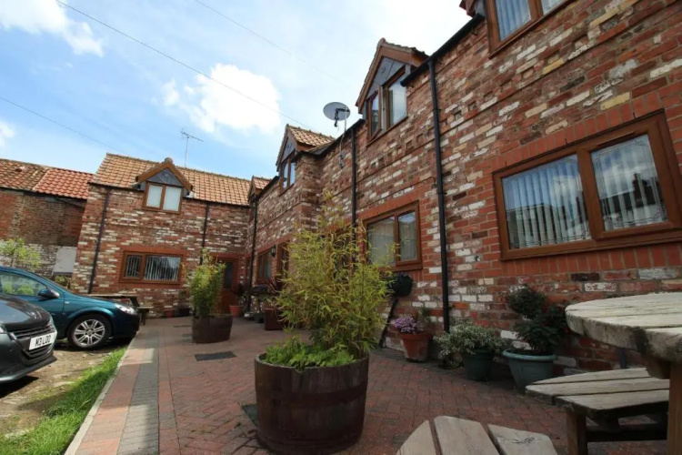 Albion Cottages