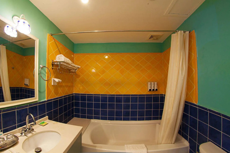 Michael's Inn & Suites