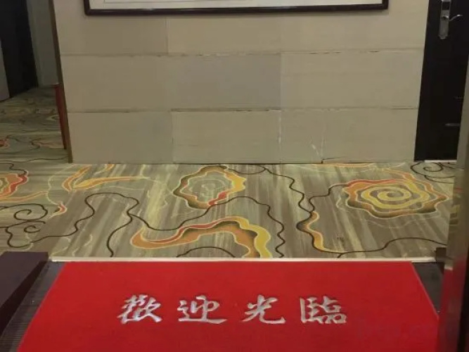 Golden Valley Hotel