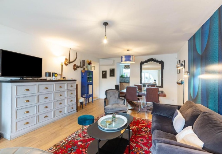 4 Bedrooms Cottage