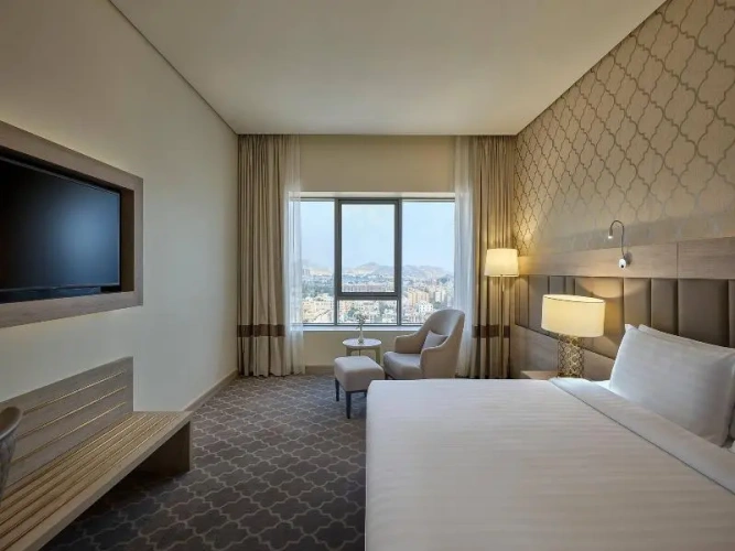 Deluxe Double room with city view