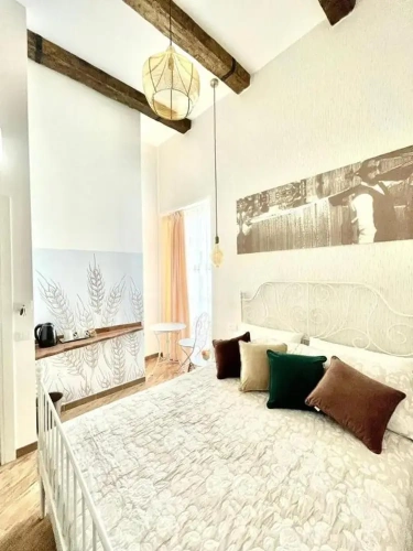Deluxe Double room with balcony and with city view