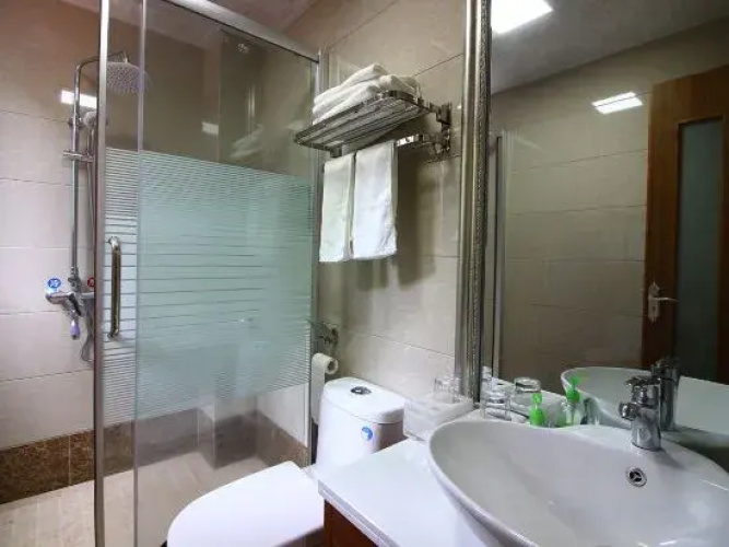 Danxiashan Zhanglaofeng Hotel