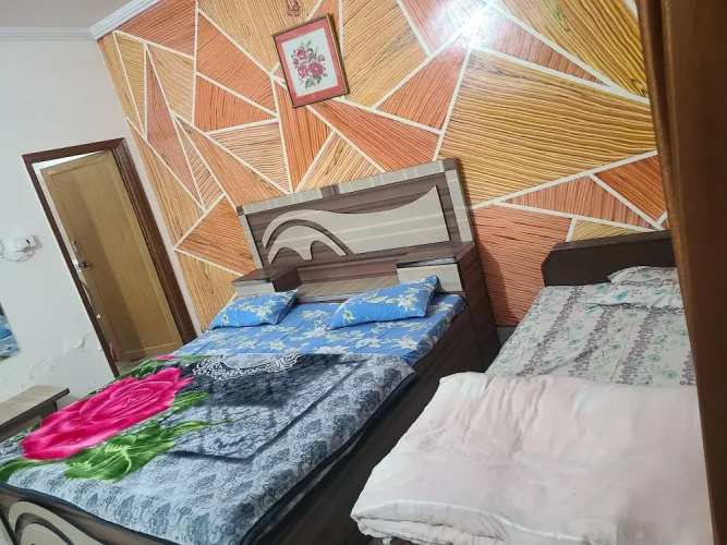 Shri Krishnashrya Seva Sadan By GRB