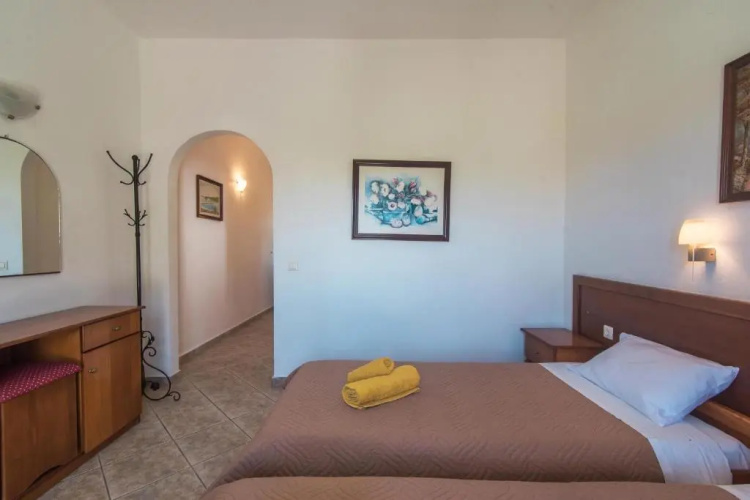 Aleka Apartment 2
