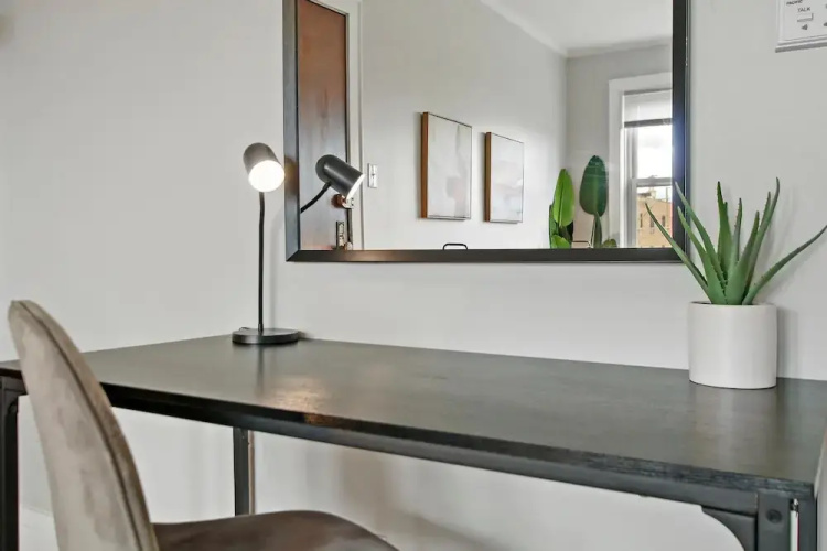 Charming 1BR in Old Irving - Cullom B3