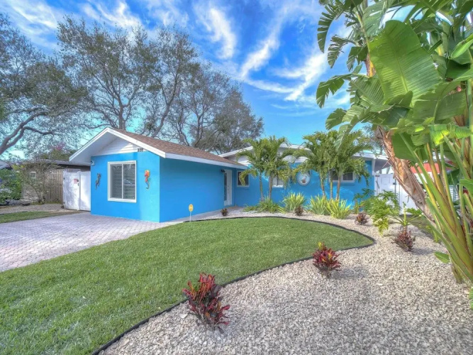 Bahia Beach House by Distinctive Beach Rentals