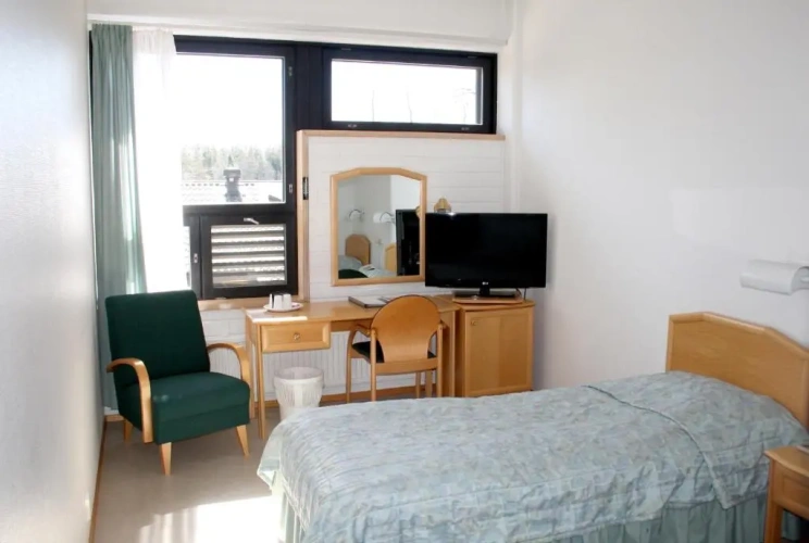 Standard Twin room with balcony