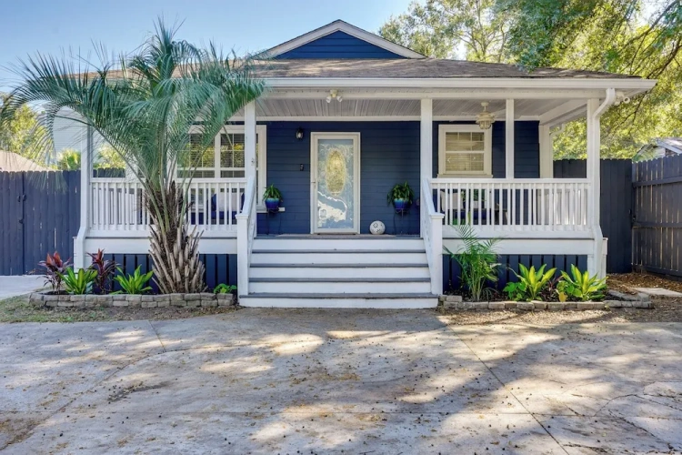 3 Bedrooms Cottage
