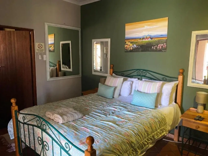 Standard Double Suite