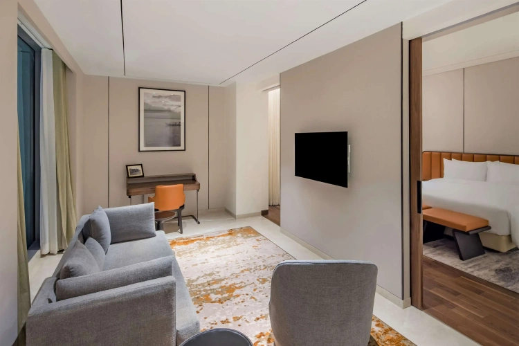 Deluxe Suite