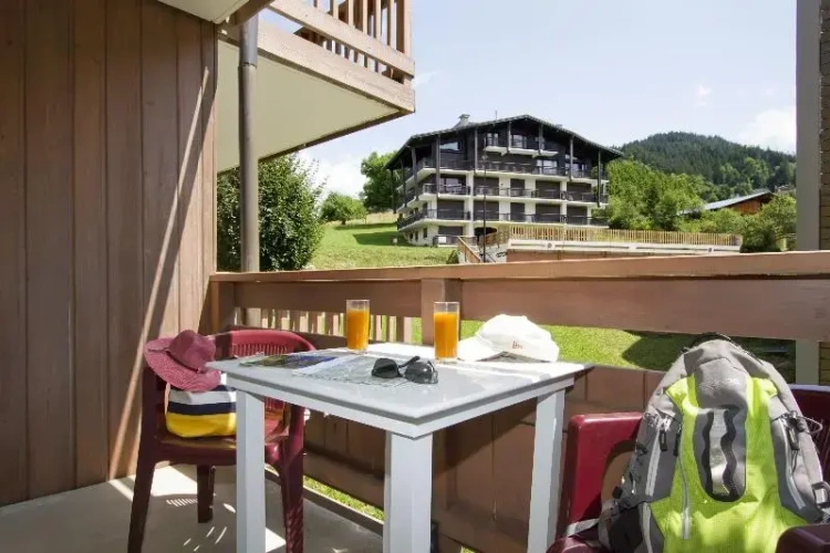 1 Bedroom Quadruple Apartment with balcony