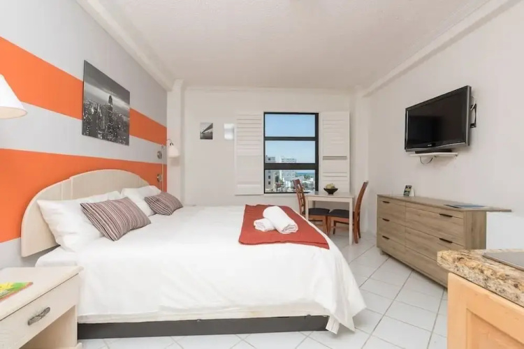 668 Ocean View Hollywood Beach