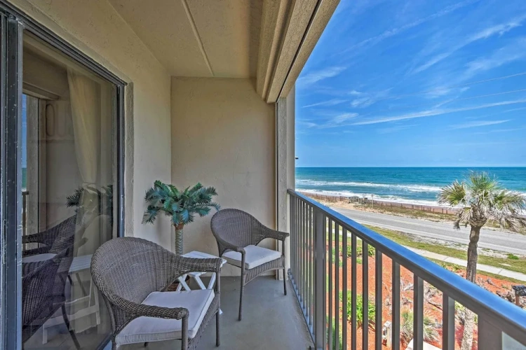 2 Bedrooms Apartment with balcony
