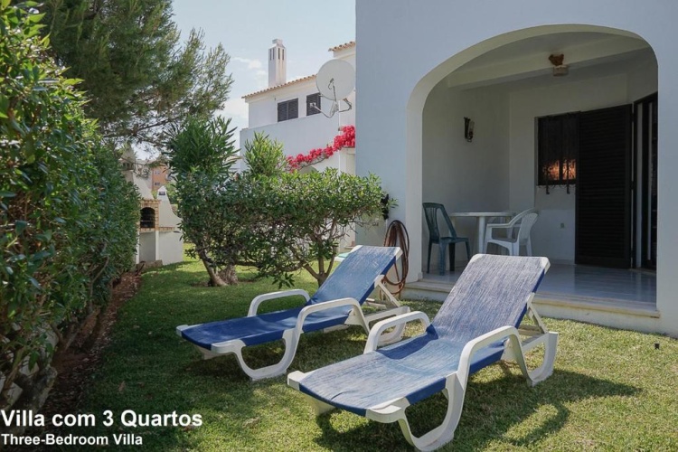 3 Bedrooms Villa