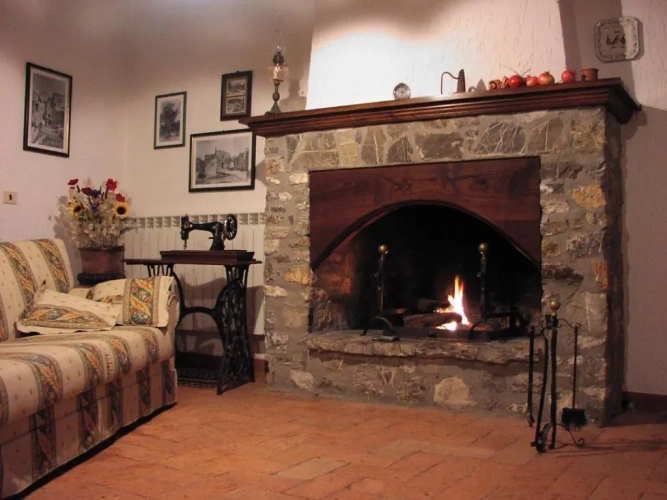 2 Bedrooms Cottage