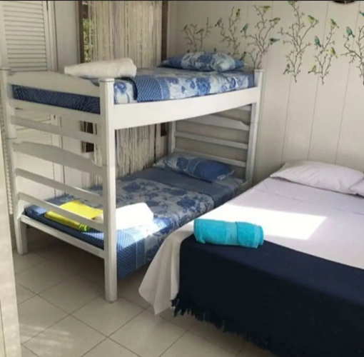 3 Bedrooms Family Cottage with partial ocean view