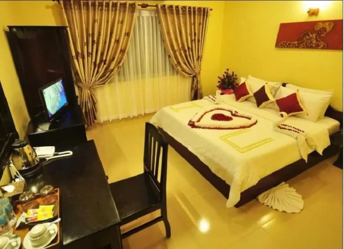 Standard Triple room