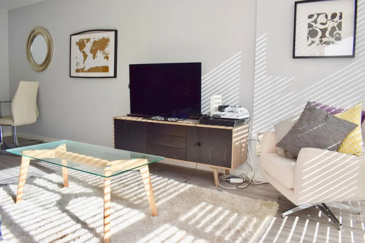 1 Bedroom Modern Apartment Dublin 4
