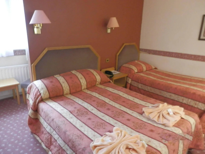 Riviera Hotel