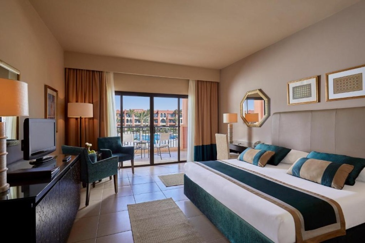 Superior Double room with pool view