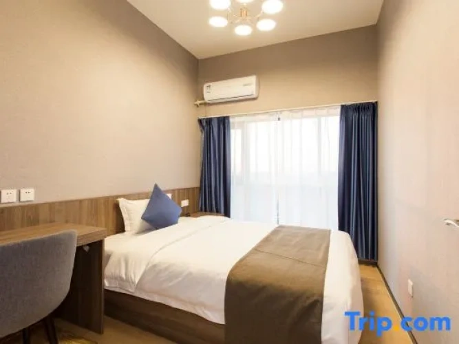 2 Bedrooms Business Suite