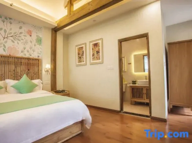 Standard Double room with garden view