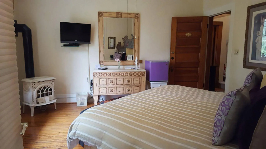 At Cumberland Falls Bed & Breakfast Inn