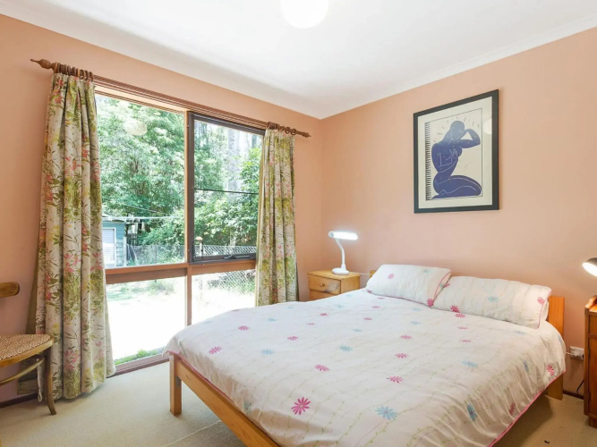 Caseys Pet Friendly Beach Cottage