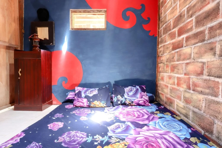 Bed in Dorm (male dorm)