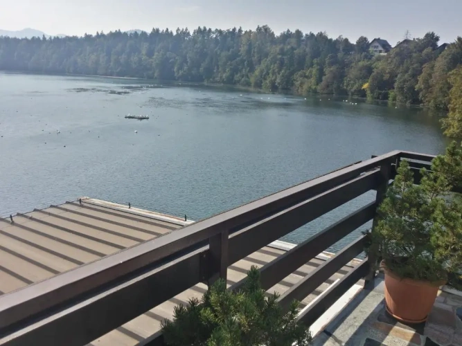 Standard Double room with balcony and with lake view