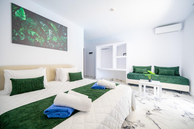 Bamboo Suites Adults Only