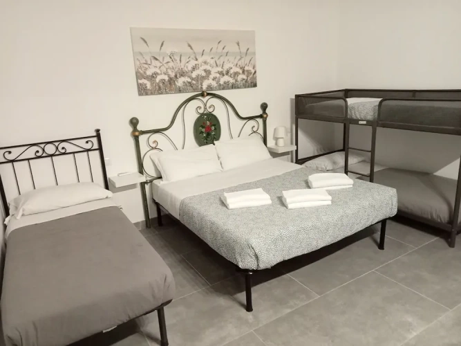 Deluxe Quadruple room