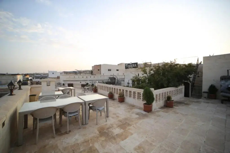 Tessera Hotel