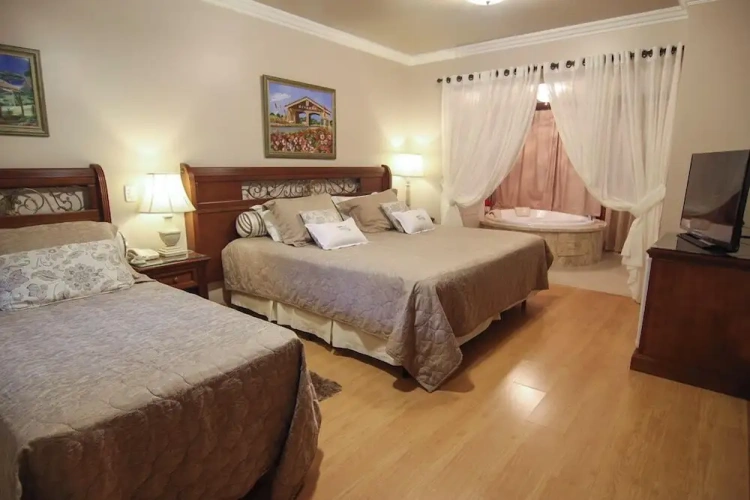 Deluxe Triple room
