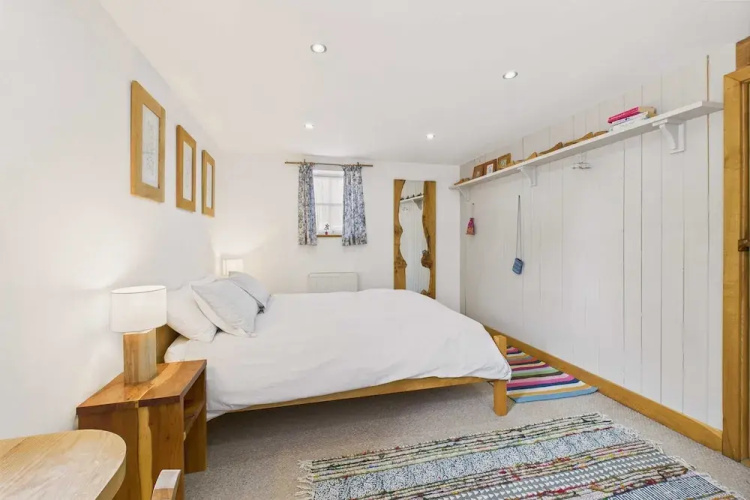 Host Stay The Bothy