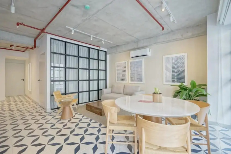 w Stylish 2BR in Plaza Herrera