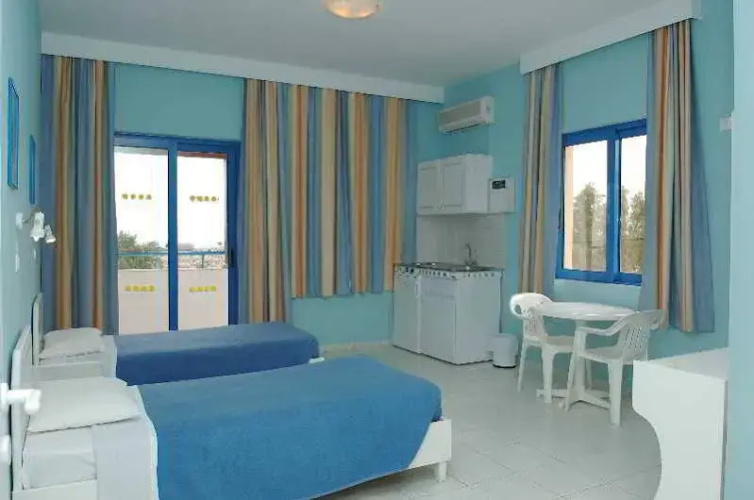 Romanza Studios