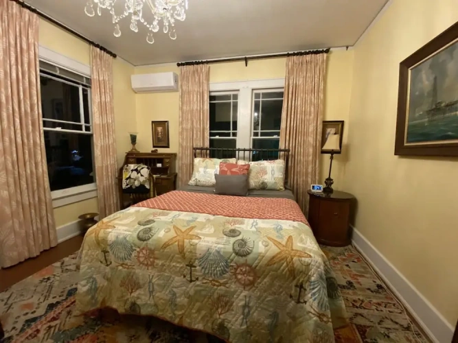 Deluxe Double room with balcony and with courtyard view