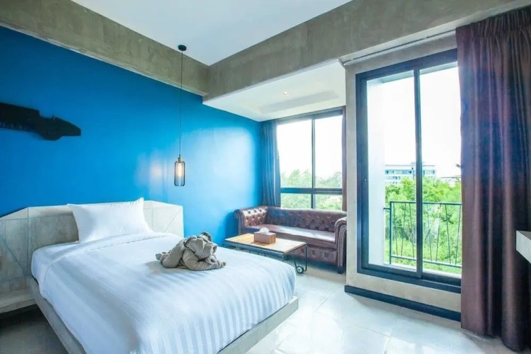 Deluxe Twin room with balcony
