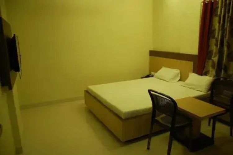 Yashwant Lodge