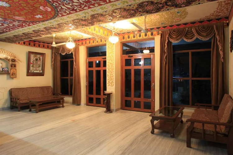 Hotel Teerth Palace