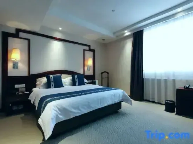 Deluxe Double Suite