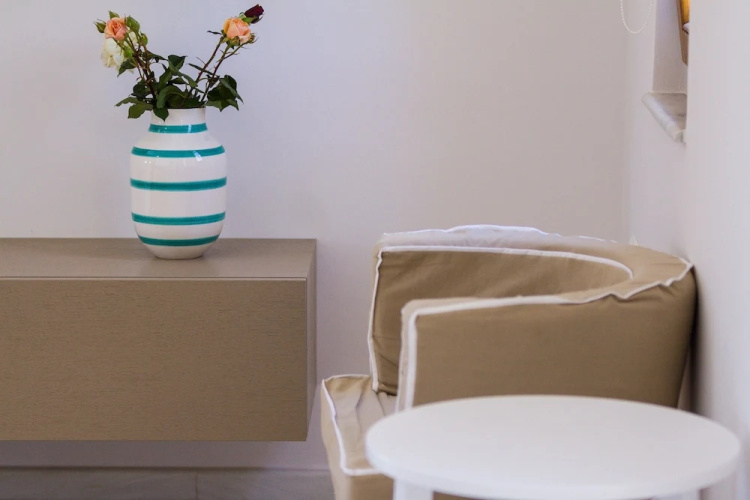 To Mikro Livadi Restaurant & Apartments