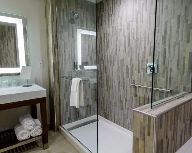 1 Bedroom Suite