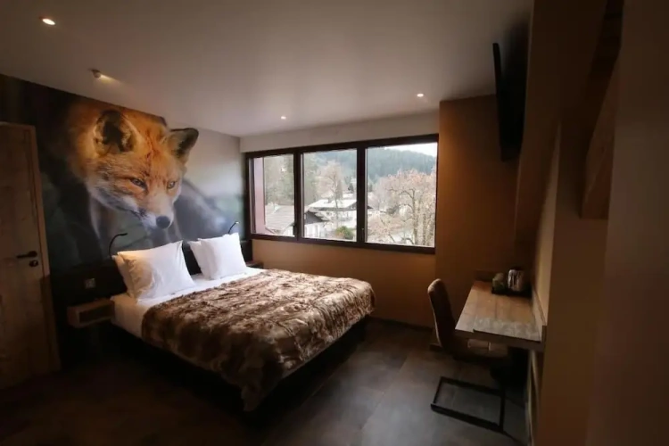 Standard Triple room with lake view