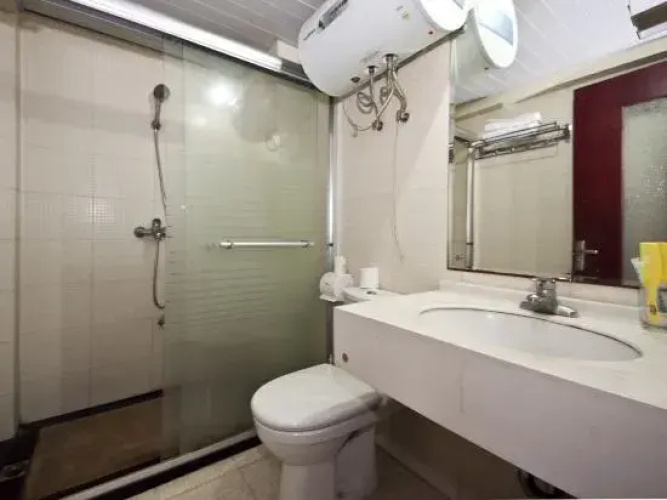 Guanya Apartment Hostel