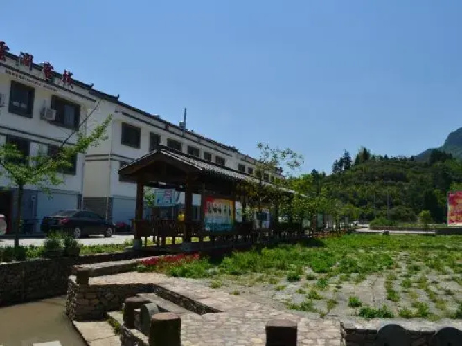 Yunjian Inn