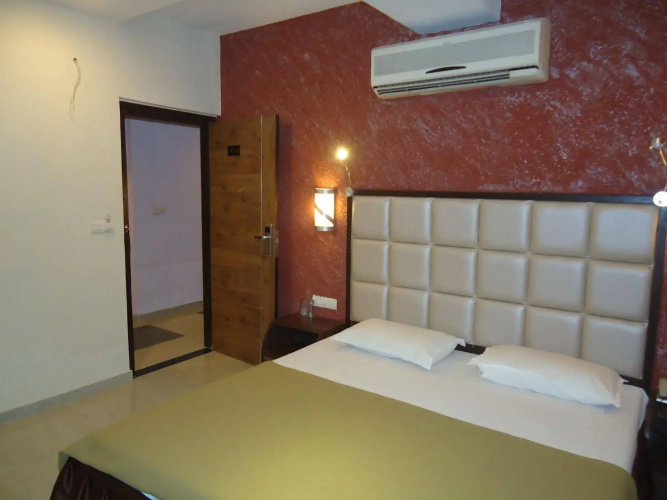 Maan Residency Hotel